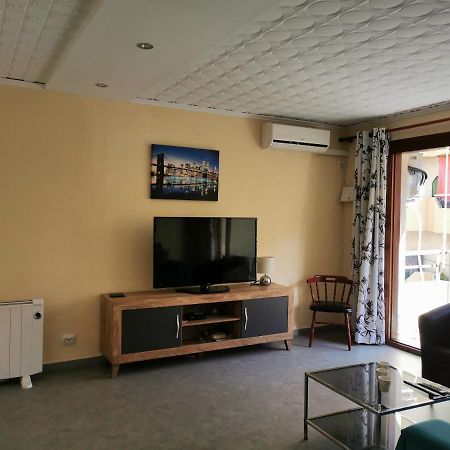 Apartamentos Gladys Moraira Bagian luar foto